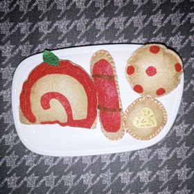 Playseba 4 Parça Beş Çayı Rulo Pasta Ekler Kurabiye Keçe Oyuncak Seti