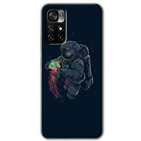 Poco M4 Pro 5G Astronot Kıyafeti Baskılı Uyumlu Silikon Kılıf