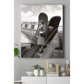 Postermanya Eski Uçak Ve Hostes Nostaljik 40x60 cm Poster
