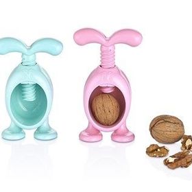 Pratik Plastik Ceviz Kıracağı