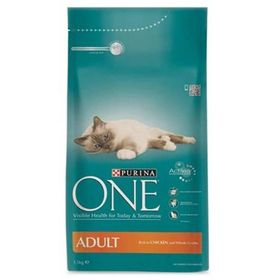 Purina One Tavuklu Tüm Irklar İçin 1.5 kg Yetişkin Kuru Kedi Maması
