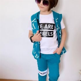 Quzucuk Kids Erkek Çocuk Harfler Baskılı Yelekli Takım