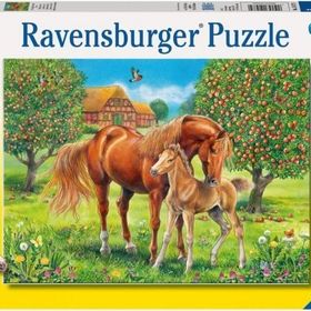 Ravensburger 105779 Çayırda Mutlu Atlar 100 Parça Puzzle