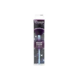 Real Techniques 304 Fan 1802 Brush Crush