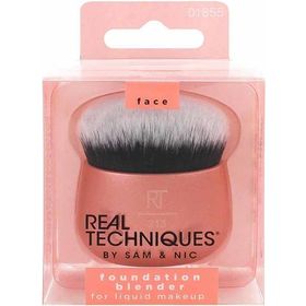 Real Techniques Foundation Blender Makyaj Fırçası