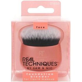Real Techniques Foundation Blender Makyaj Fırçası