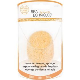 Real Techniques Mucize Yüz Temizleme Süngeri