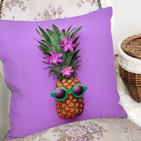 RealHomes K3206 Mor Zeminde Ananas Desenli Modern Kırlent Kılıfı