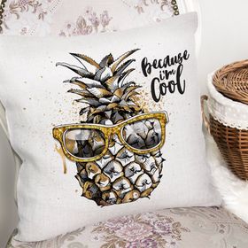 RealHomes K3220 Beyaz Zeminde 3D Ananas Özel Tasarımlı Kırlent Kılıfı