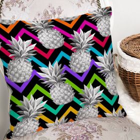 RealHomes K3250 Siyah Zigzag Temalı Ananas Desenli Modern Kırlent Kılıfı