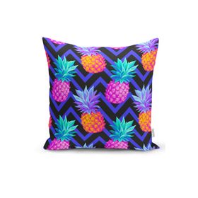 RealHomes K3324 Mavi Zigzag Zeminli Ananas Desenli Dekoratif Kırlent Kılıfı