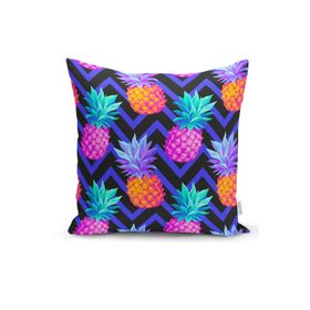 RealHomes K3324 Mavi Zigzag Zeminli Ananas Desenli Dekoratif Kırlent Kılıfı