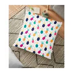 RealHomes Krem Zeminli Ananas Çizimli Dijital Baskılı Dekoratif 70x70 cm Yer Minderi