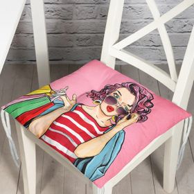 RealHomes P3289 Pembe Zeminli Popart Desenli Dekoratif Pofidik Sandalye Minderi