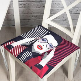 RealHomes P3360 Pop Art Mujer Elegante Tasarımlı Dijital Baskılı Pofidik Sandalye Minderi