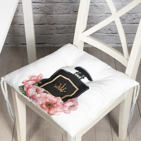 RealHomes P3363 Coco Parfüm Tasarımlı Dijital Baskılı 3D Pofidik Sandalye Minderi