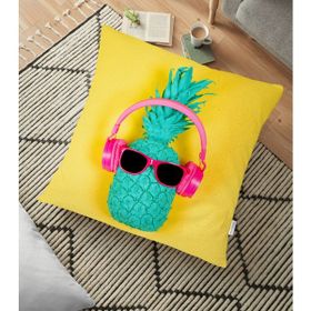 RealHomes YER-3234 Sarı Zeminli Ananas Detaylı Modern 70x70 cm Yer Minderi