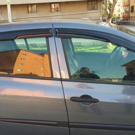 Renault Clio 3 HB 2006-2012 Arası Mügen Cam Rüzgarlığı