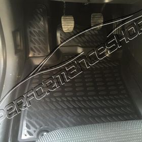 Renault Clio 3D Havuzlu Universal Oto Paspas