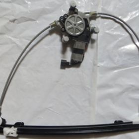 Renault Clio-SD 1998-2001 Sağ Elektrikli Motorlu Ön Cam Krikosu