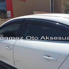 Renault Fluence 2017 Mugen Cam Rüzgarlığı