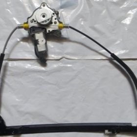 Renault Megane 1998-1999 Sol Elektrikli Motorlu Ön Cam Krikosu