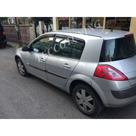 Renault Megane 2 Hatchback Mügen Cam Rüzgarlığı