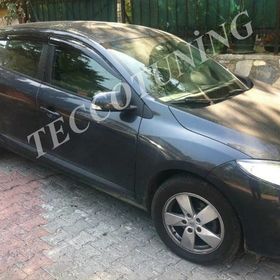 Renault Megane 3 Mügen Cam Rüzgarlığı