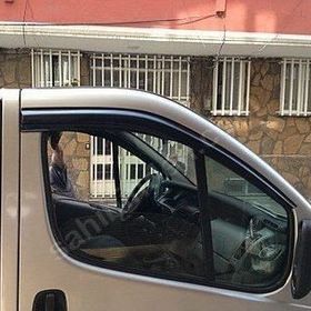 Renault Trafic Mügen Cam Rüzgarlığı