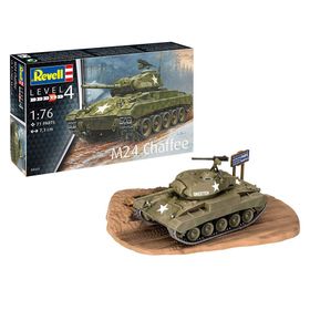 Revell 03323 Model Kit M24 Chaffee Maket