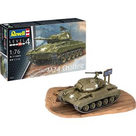 Revell 03323 Model Kit M24 Chaffee Maket