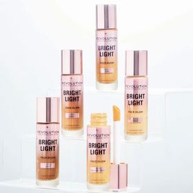 Revolution Bright Light Face Glow 4 in 1 Medium Light Işıltılı Fondöten