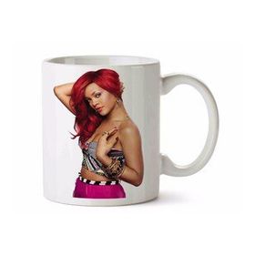 Rihanna İki Tarafı Baskılı Kupa