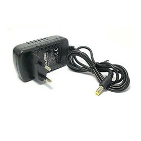 Rose 12 V 2 A 5.5x2.5 mm Jak Fişli Adaptör