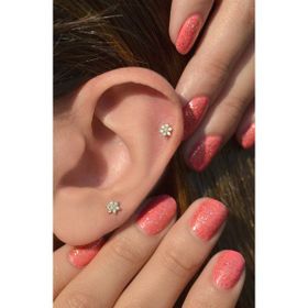 Sacce Scarves&Accessories Gold Mini Çiçek Tragus Helix Kıkırdak Piercing