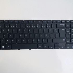 Samsung NP550P5C Klavye