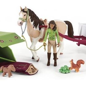 Schleich 42533 At Kulübü Sarah'ın Kamp Macerası Figür