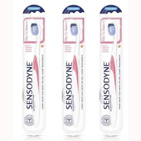 Sensodyne Soft 3 Adet Diş Eti Bakımı Diş Fırçası