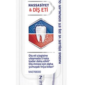 Sensodyne Yumuşak Hassasiyet ve Diş Eti Diş Fırçası