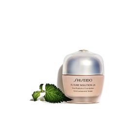 Shiseido Future Solution Lx Total Radiance Spf20 Natural 4 Fondöten