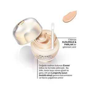 Shiseido Future Solution Lx Total Radiance Spf20 Rose 2 Fondöten