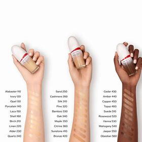 Shiseido Revitalessence Skin Glow 240 Quartz 30 ml Fondöten