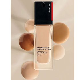 Shiseido Synchro Skin Radiant Lifting 310 Fondöten