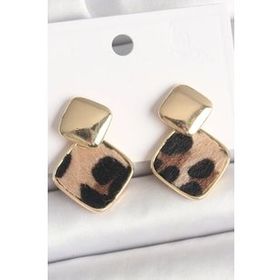 Shoecide Pirinç Gold Renk Sallant Kare Leopar Desen Model Kadın Küpe