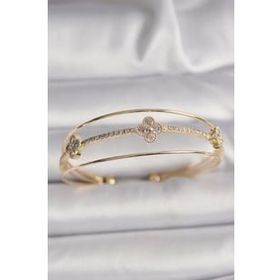 Shoecide Pirinç Gold Renk Zirkon Taşlı Yonca Model Kadın Bileklik