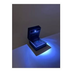 Side Gold Kuyumculuk Işıklı Işıklı Mücevher Kutusu Işıklı Yüzük Kutusu
