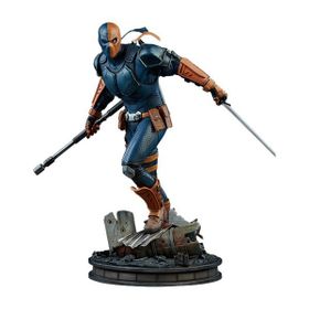 Sideshow Collectibles Deathstroke Premium Format Figure