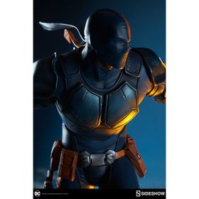 Sideshow Collectibles Deathstroke Premium Format Figure