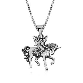 Silverlina Perili Unicorn Gümüş Kolye