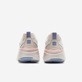 Skechers 150093-NTMT D'lux Walker 2.0 Bej Kadın Spor Ayakkabı